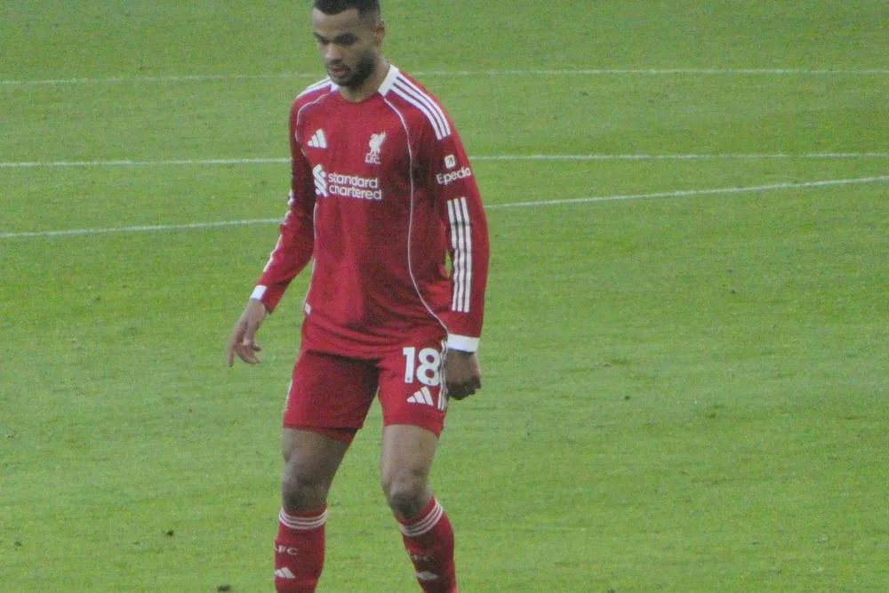 Cody Gakpo playing for Liverpool against Fulham in January 2026