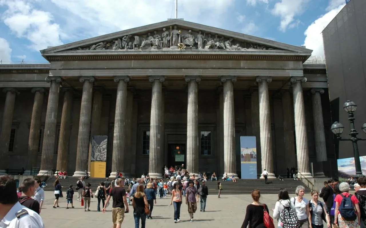 Planning a museum visit: visitors outside the British Museum in London