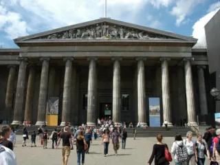 Planning a museum visit: visitors outside the British Museum in London