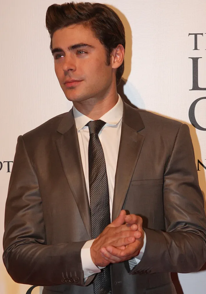 Zac Efron in a suit at The Lucky One premiere in Sydney in April 2012